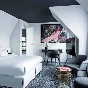 Le Général 4* París